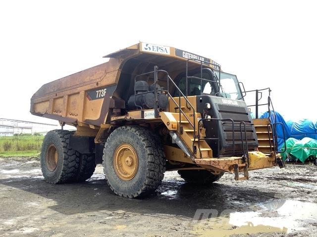 CAT 773F Zglobni damperi