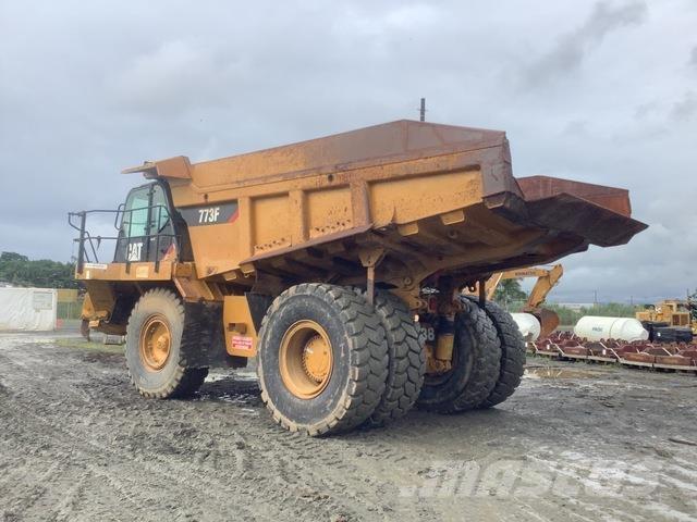 CAT 773F Zglobni damperi