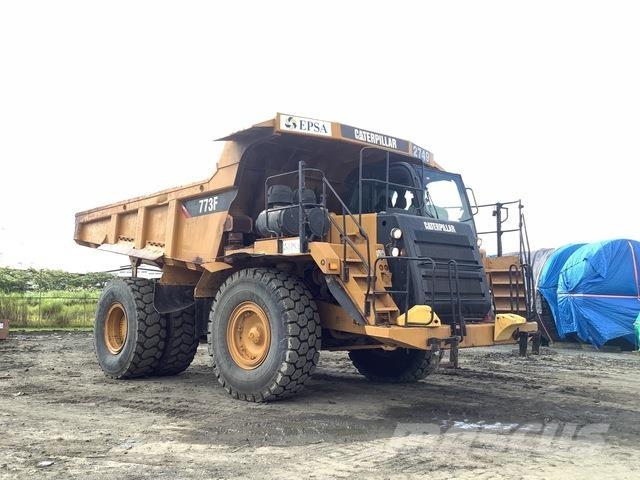 CAT 773F Zglobni damperi