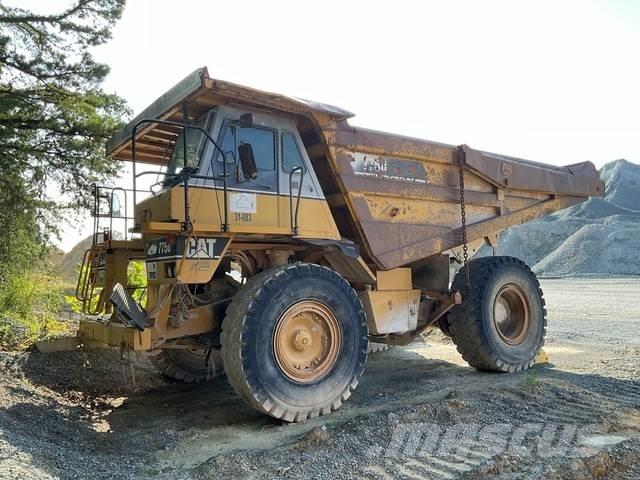 CAT 775D Zglobni damperi