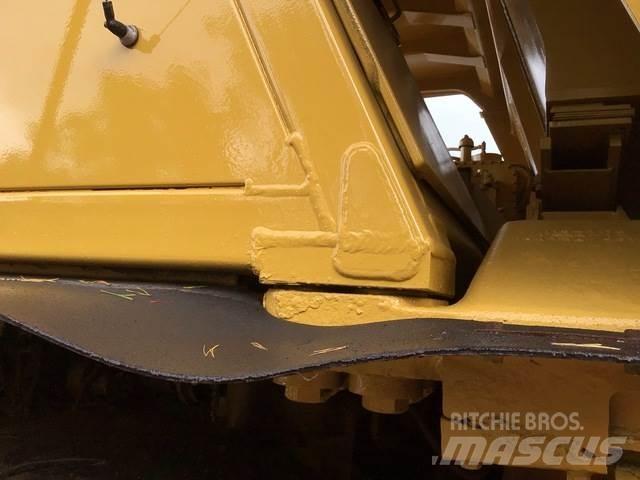 CAT 775E Zglobni damperi
