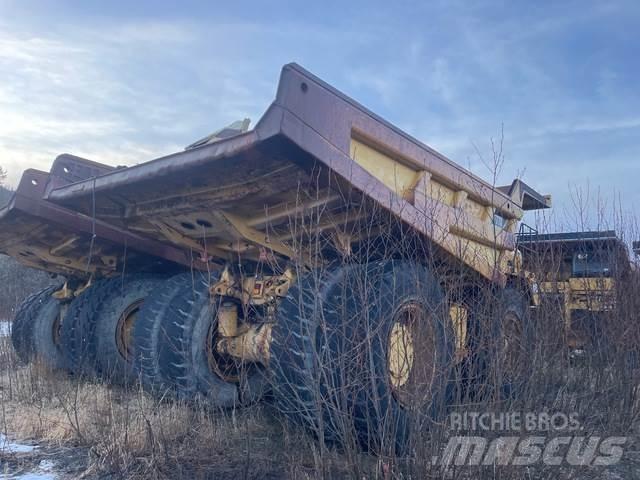 CAT 777D Zglobni damperi