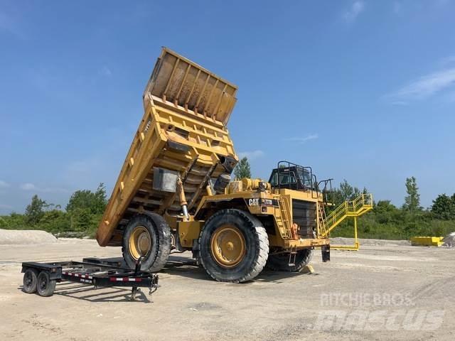 CAT 777D Zglobni damperi