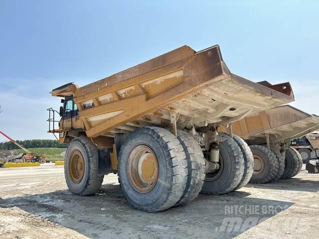 CAT 777D Zglobni damperi