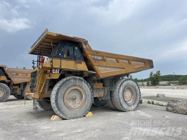 CAT 777D Zglobni damperi