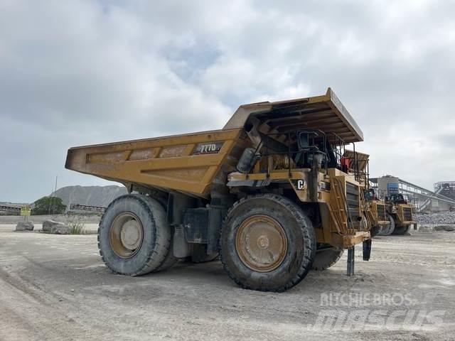 CAT 777D Zglobni damperi