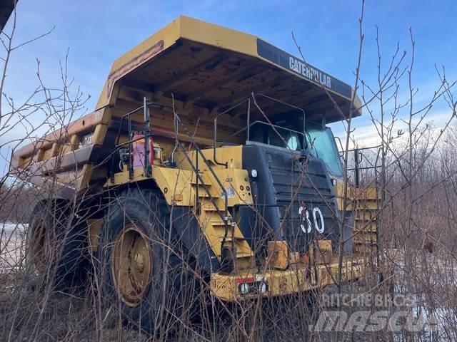 CAT 777F Zglobni damperi