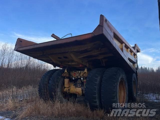 CAT 777F Zglobni damperi