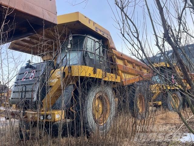 CAT 777F Zglobni damperi