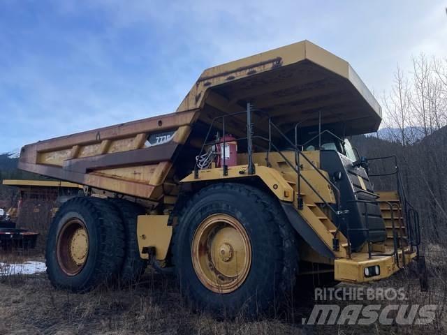 CAT 777F Zglobni damperi