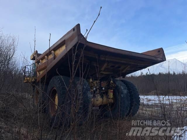 CAT 777F Zglobni damperi