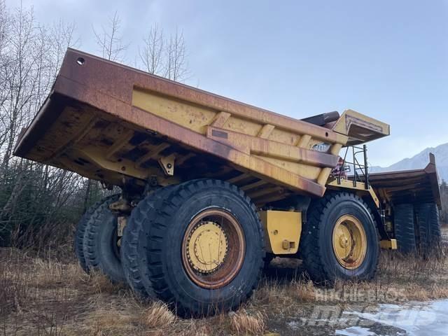 CAT 777F Zglobni damperi