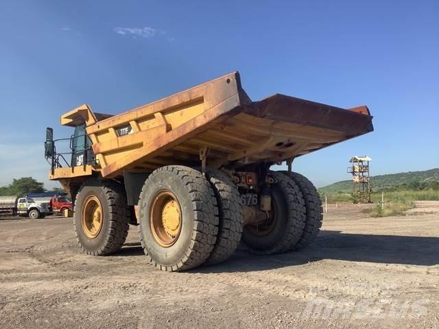 CAT 777F Zglobni damperi