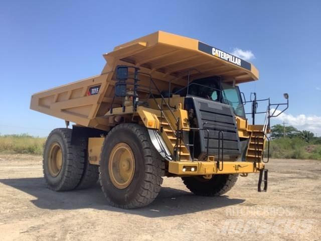 CAT 777F Zglobni damperi