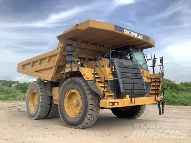 CAT 777F Zglobni damperi