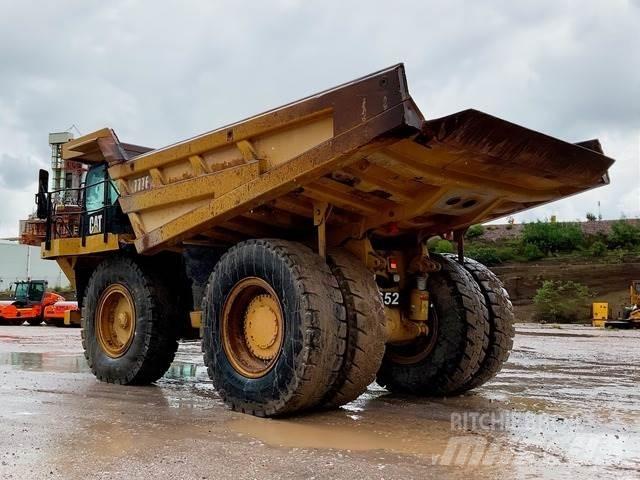 CAT 777F Zglobni damperi