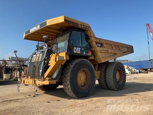 CAT 777F Zglobni damperi