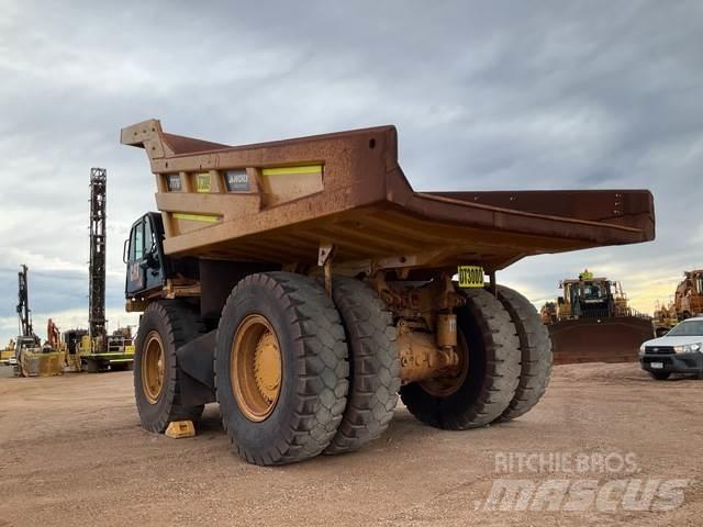 CAT 777G Zglobni damperi