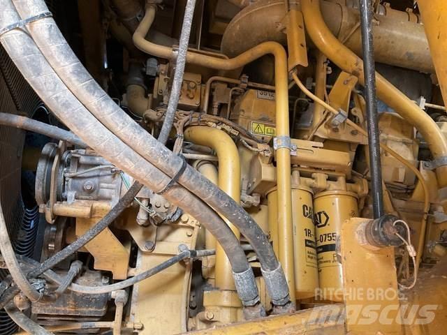 CAT 785D Zglobni damperi