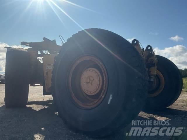 CAT 789B Zglobni damperi