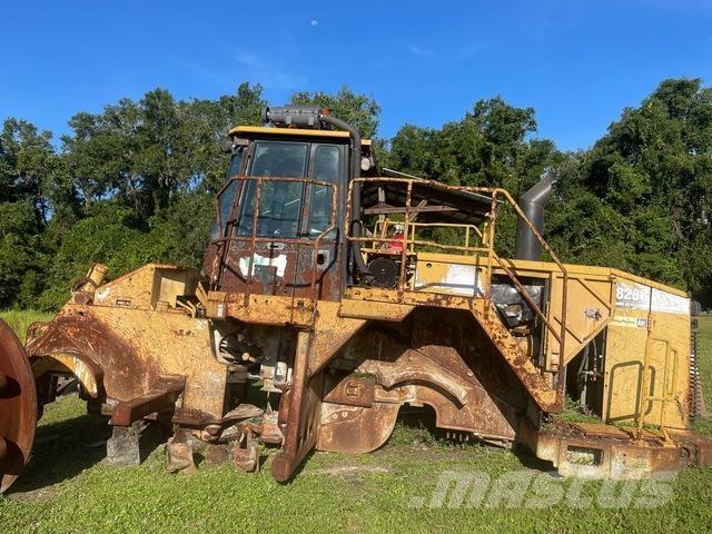 CAT 826G Nabijači zemlje