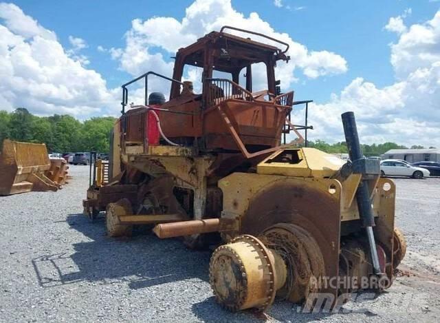 CAT 826K Nabijači zemlje