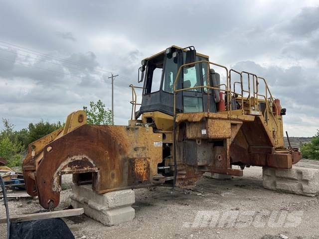 CAT 836G Nabijači zemlje