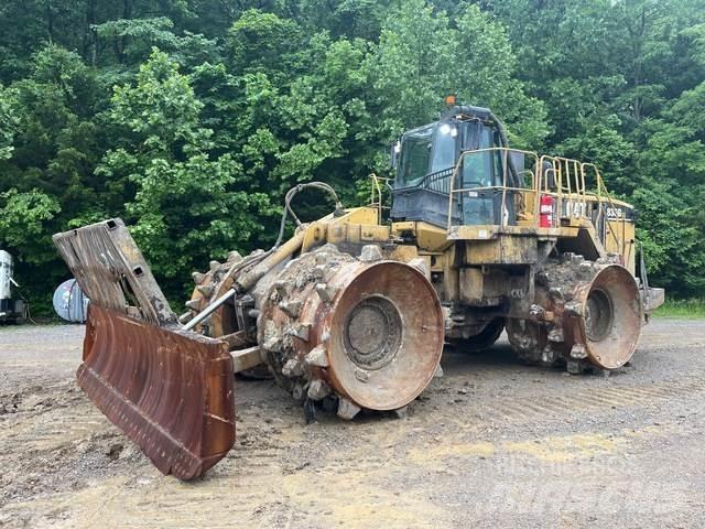 CAT 836G Nabijači zemlje
