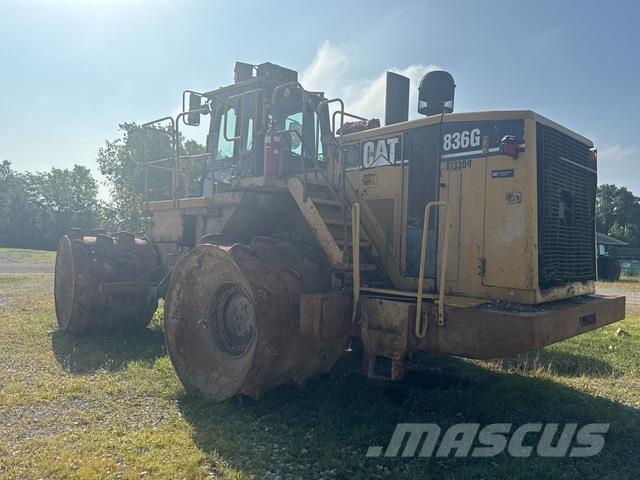 CAT 836G Nabijači zemlje