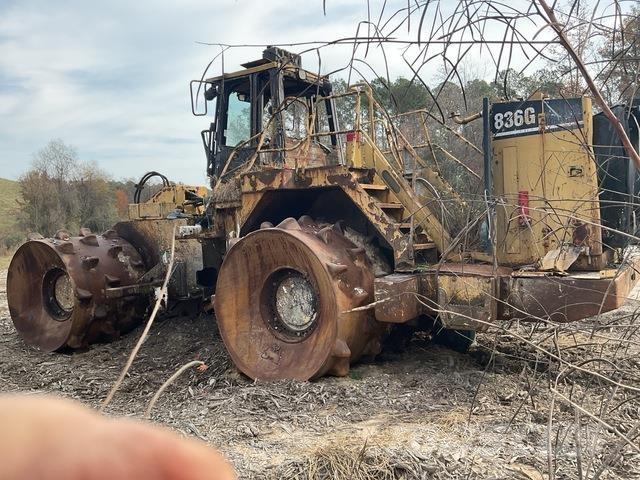 CAT 836G Nabijači zemlje