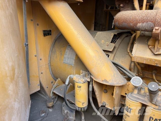 CAT 900F Dizel generatori