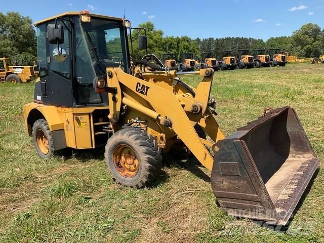 CAT 904B Utovarivači na točkove