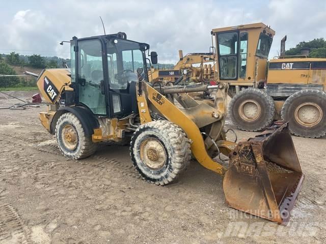 CAT 906H Utovarivači na točkove