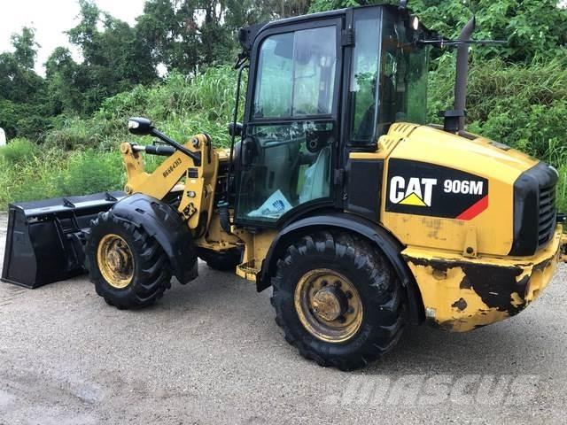 CAT 906M Utovarivači na točkove