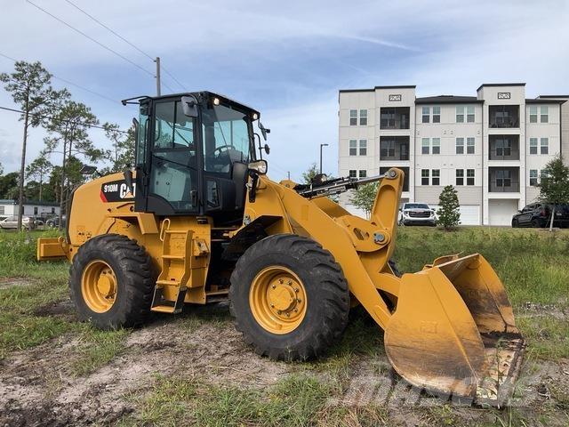 CAT 910M Utovarivači na točkove