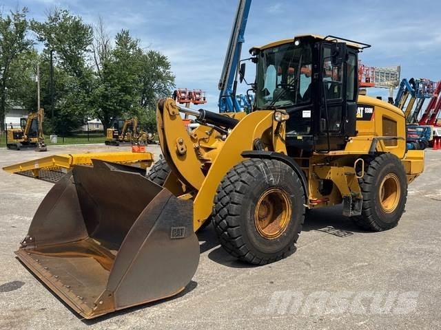 CAT 930M Utovarivači na točkove