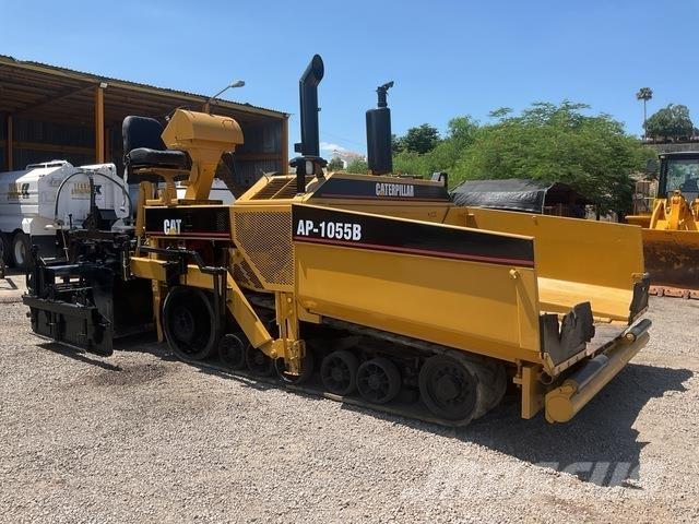 CAT AP-1055B Asfaltni finišeri