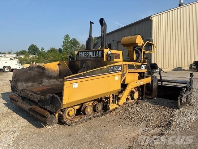 CAT AP-650B Asfaltni finišeri