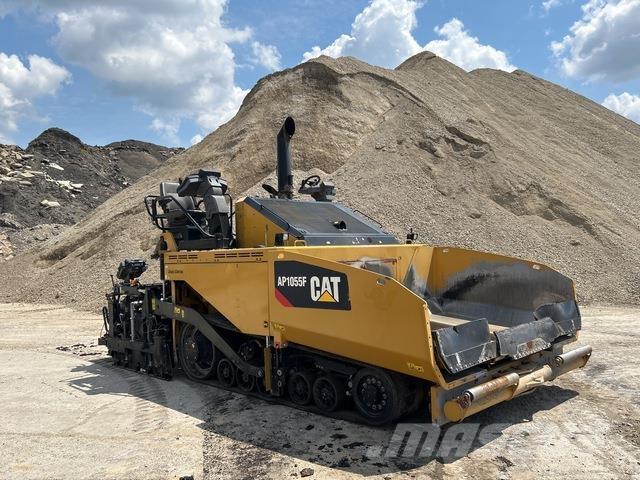 CAT AP1055F Asfaltni finišeri