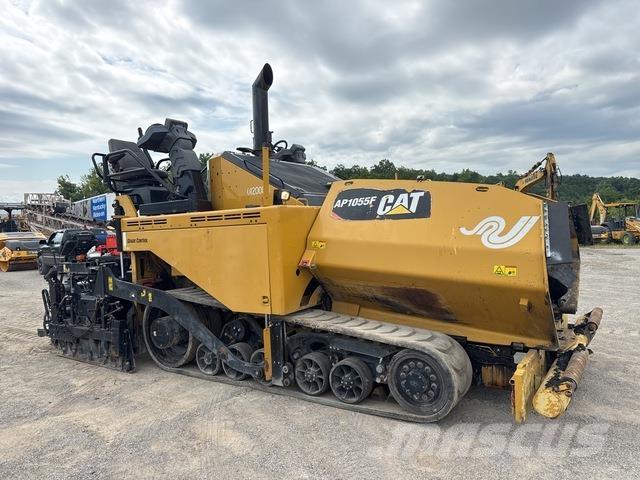 CAT AP1055F Asfaltni finišeri