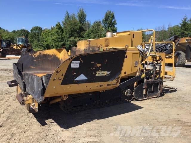 CAT AP255E Asfaltni finišeri