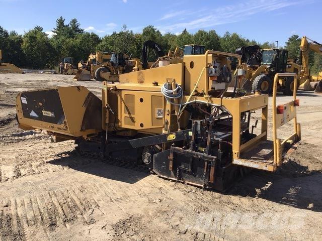 CAT AP255E Asfaltni finišeri