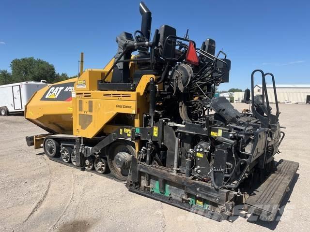 CAT AP555F Asfaltni finišeri