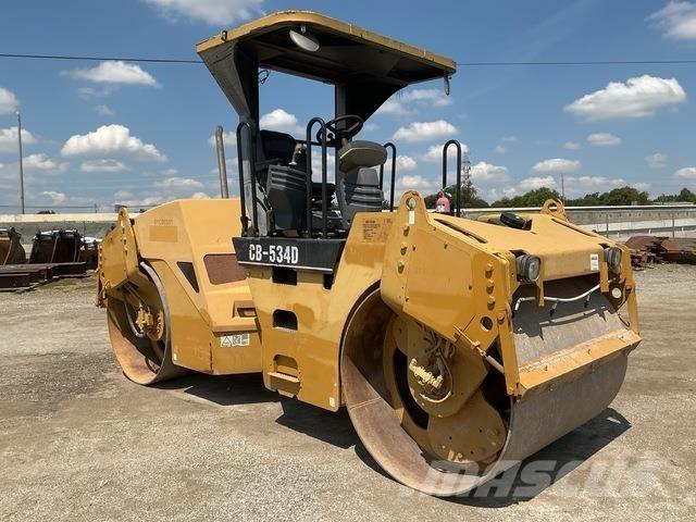 CAT CB-534D Valjci sa duplim bubnjem