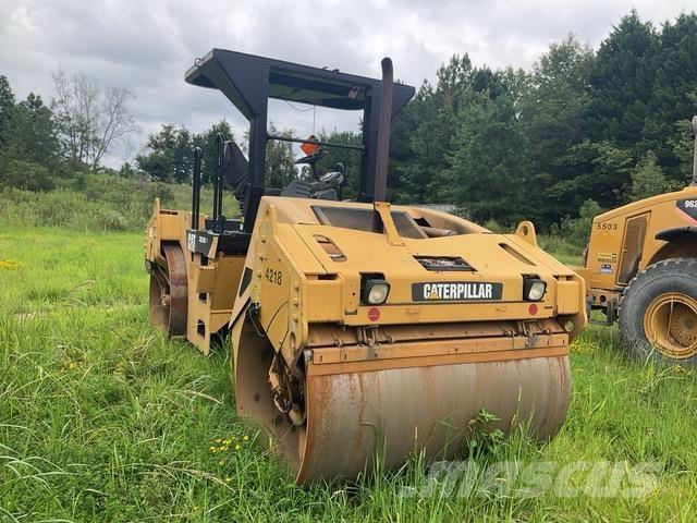 CAT CB534D XW Valjci sa duplim bubnjem