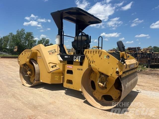 CAT CB54 XW Valjci sa duplim bubnjem