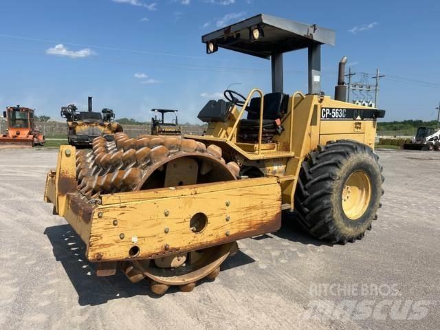 CAT CP-563C Valjci sa jednim bubnjem