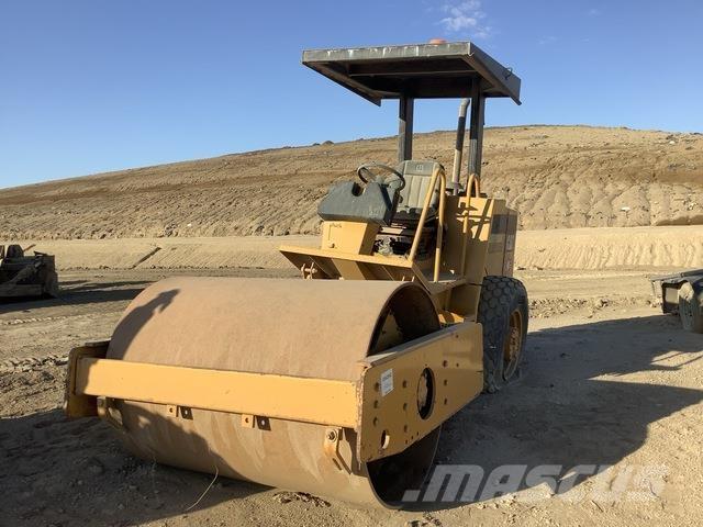 CAT CS-433C Valjci sa jednim bubnjem