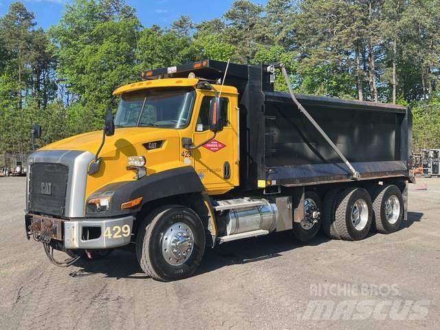 CAT CT660S Kiperi kamioni