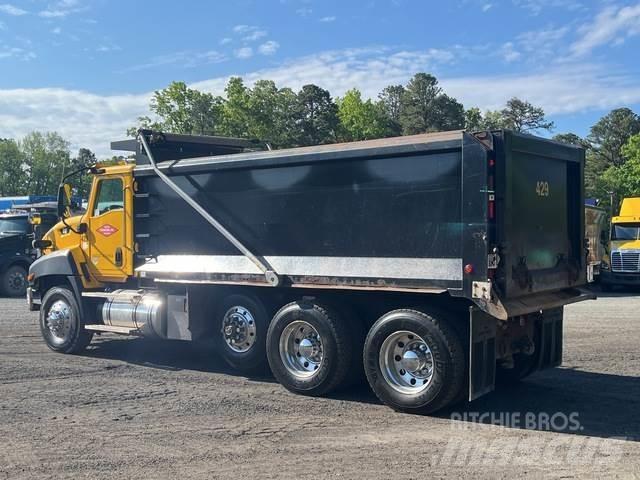 CAT CT660S Kiperi kamioni